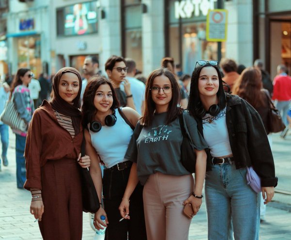 Nurturing a Lifelong Learning Culture in UK Organizations: Strategies for Success